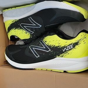 New Balance Vazee men's size 8.5